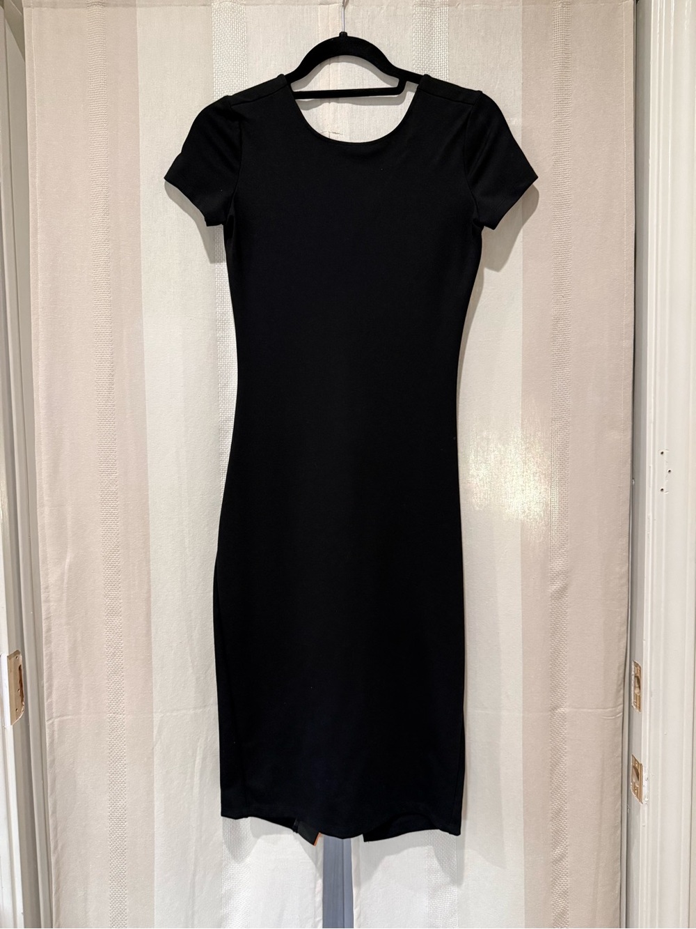 Women's Black Short-Sleeve Midi Dress Fun Orange and White Slit Detail Size XS